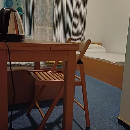 Dom Pielgrzyma Rumianek Apartmanhotel Varsó